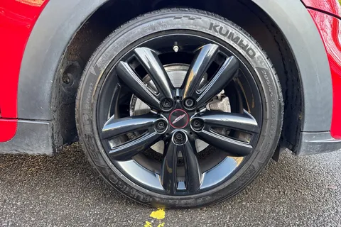 FL71LUE Mini Hatchback 1.5 Cooper Sport 3dr Thumbnail #7