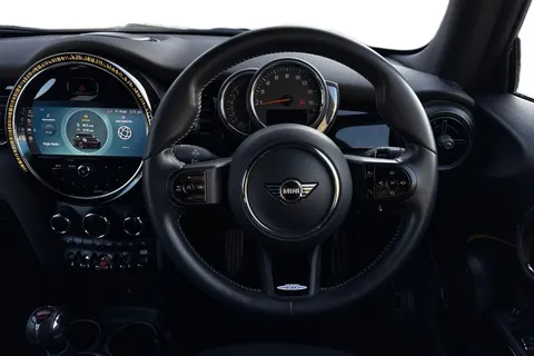 FL71LUE Mini Hatchback 1.5 Cooper Sport 3dr Thumbnail #13