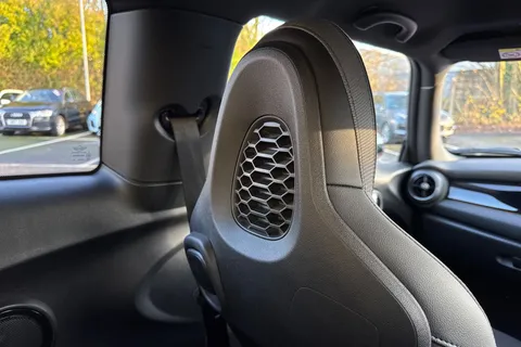 FL71LUE Mini Hatchback 1.5 Cooper Sport 3dr Thumbnail #36