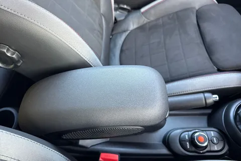 FL71LUE Mini Hatchback 1.5 Cooper Sport 3dr Thumbnail #51