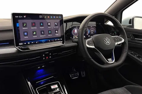 KW25ZXM Volkswagen Golf 1.5 TSI 272 GTE eHybrid 5dr DSG Thumbnail #2