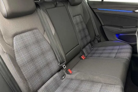 KW25ZXM Volkswagen Golf 1.5 TSI 272 GTE eHybrid 5dr DSG Thumbnail #9