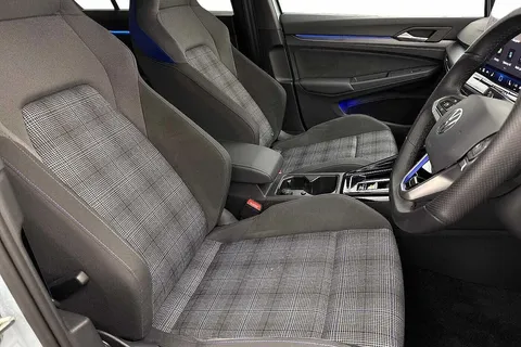 KW25ZXM Volkswagen Golf 1.5 TSI 272 GTE eHybrid 5dr DSG Thumbnail #10