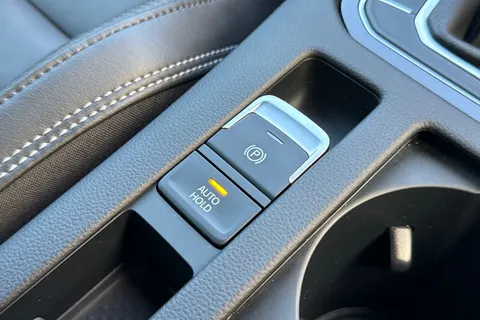 SD69SSX Volkswagen Passat 1.5 TSI EVO R-Line Euro 6 (s/s) 4dr Thumbnail #47