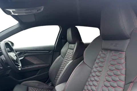 DN74GTU Audi RS 3 RS 3 TFSI Quattro Carbon Black 5dr S Tronic Thumbnail #15