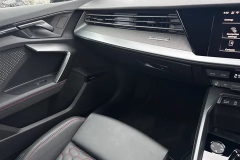 DN74GTU Audi RS 3 RS 3 TFSI Quattro Carbon Black 5dr S Tronic Thumbnail #19