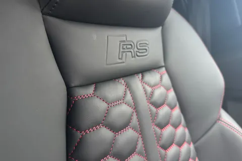 DN74GTU Audi RS 3 RS 3 TFSI Quattro Carbon Black 5dr S Tronic Thumbnail #60