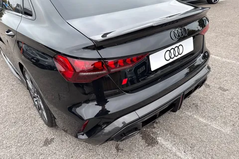 Audi RS 3 2.5 TFSI Carbon Vorsprung S Tronic quattro Euro 6 (s/s) 4dr Thumbnail #8