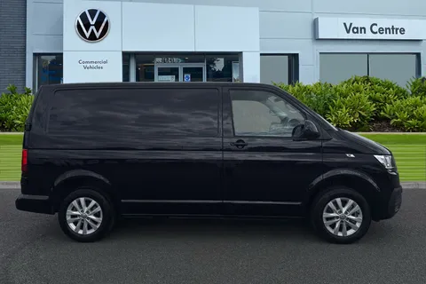 DG74CXR Volkswagen Transporter 2.0 TDI 110 Highline Van Thumbnail #4