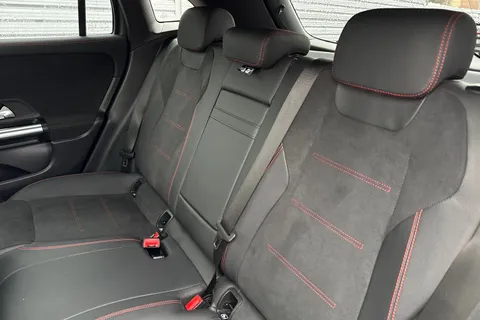 LT25UWO Mercedes-Benz Eqa EQA 250+ 70.5kWh AMG Line (Executive) Auto 5dr Thumbnail #18