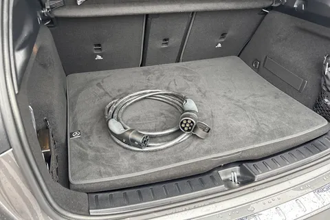 LT25UWO Mercedes-Benz Eqa EQA 250+ 70.5kWh AMG Line (Executive) Auto 5dr Thumbnail #32