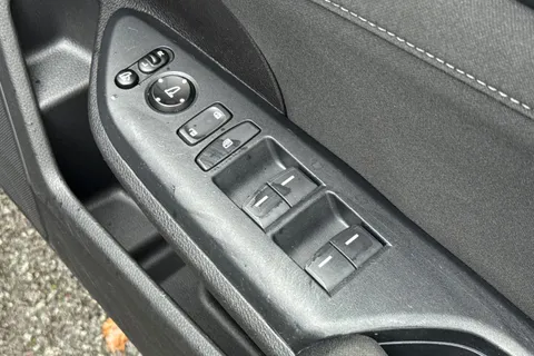 CSZ8680 Honda Civic 1.5 VTEC Turbo Sport 5dr Thumbnail #23