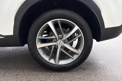 LV72UCR MG Mg Hs 1.5 T-GDI Exclusive DCT Euro 6 (s/s) 5dr Thumbnail #13