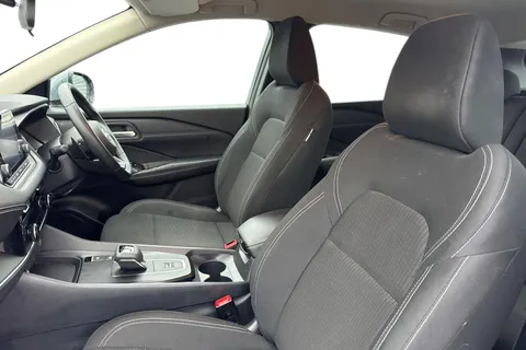 WM73CWL Nissan Qashqai 1.3 DIG-T MHEV Acenta Premium XTRON Euro 6 (s/s) 5dr Thumbnail #15