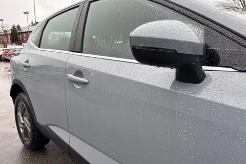 WM73CWL Nissan Qashqai 1.3 DIG-T MHEV Acenta Premium XTRON Euro 6 (s/s) 5dr Thumbnail #26