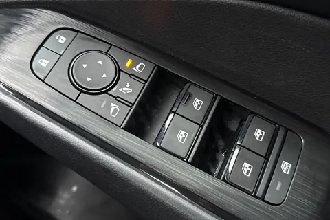 WM73CWL Nissan Qashqai 1.3 DIG-T MHEV Acenta Premium XTRON Euro 6 (s/s) 5dr Thumbnail #43