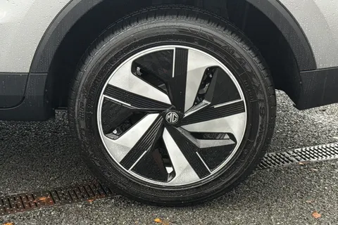 MM74WVN MG Mg Zs 51.1kWh Trophy Connect Auto 5dr Thumbnail #12