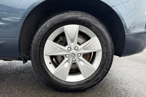 YE21CFW Volvo Xc60 2.0 B4 MHEV Momentum Auto AWD Euro 6 (s/s) 5dr Thumbnail #12