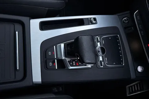 NV19EDC Audi Q5 S line 40 TDI quattro 190 PS S tronic Thumbnail #22