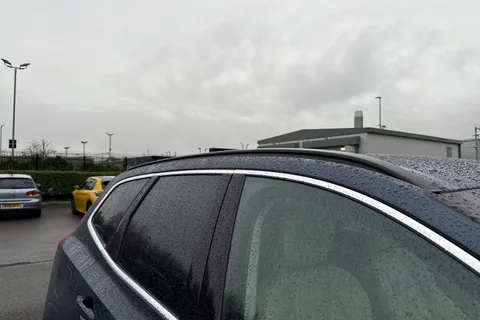 YE21CFW Volvo Xc60 2.0 B4 MHEV Momentum Auto AWD Euro 6 (s/s) 5dr Thumbnail #28