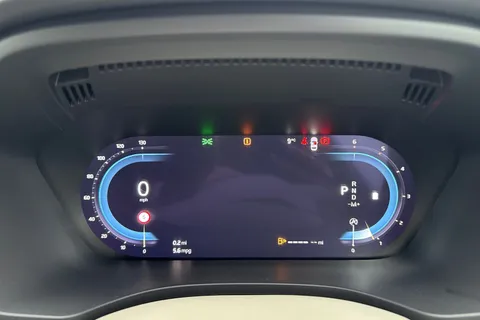 YE21CFW Volvo Xc60 2.0 B4 MHEV Momentum Auto AWD Euro 6 (s/s) 5dr Thumbnail #41