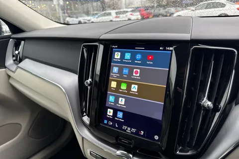 YE21CFW Volvo Xc60 2.0 B4 MHEV Momentum Auto AWD Euro 6 (s/s) 5dr Thumbnail #42