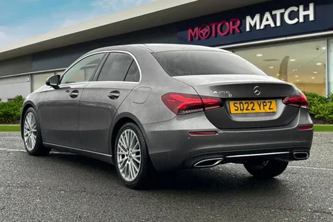 SD22YPZ Mercedes-Benz A Class 1.3 A200 Sport Edition (Executive) 7G-DCT Euro 6 (s/s) 4dr Thumbnail #3