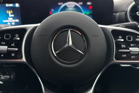 SD22YPZ Mercedes-Benz A Class 1.3 A200 Sport Edition (Executive) 7G-DCT Euro 6 (s/s) 4dr Thumbnail #37