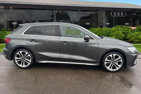  Audi A3 1.5 TFSI 150 S Line 5dr S Tronic Thumbnail #4