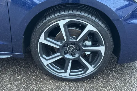  Audi A1 1.0 TFSI 30 Black Edition Sportback Euro 6 (s/s) 5dr Thumbnail #13