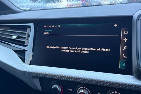  Audi A1 1.0 TFSI 30 Black Edition Sportback Euro 6 (s/s) 5dr Thumbnail #17