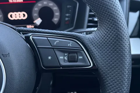  Audi A1 1.0 TFSI 30 Black Edition Sportback Euro 6 (s/s) 5dr Thumbnail #25