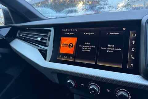  Audi A1 1.0 TFSI 30 Black Edition Sportback Euro 6 (s/s) 5dr Thumbnail #31