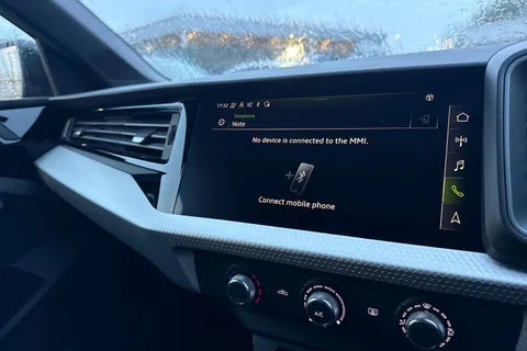  Audi A1 1.0 TFSI 30 Black Edition Sportback Euro 6 (s/s) 5dr Thumbnail #35