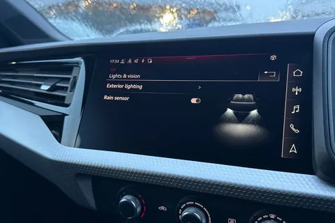  Audi A1 1.0 TFSI 30 Black Edition Sportback Euro 6 (s/s) 5dr Thumbnail #40