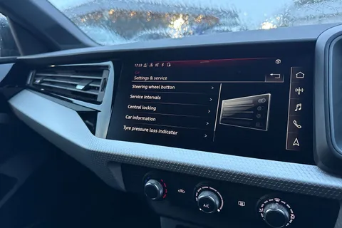  Audi A1 1.0 TFSI 30 Black Edition Sportback Euro 6 (s/s) 5dr Thumbnail #43