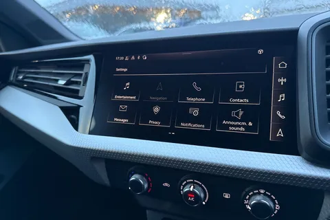  Audi A1 1.0 TFSI 30 Black Edition Sportback Euro 6 (s/s) 5dr Thumbnail #48