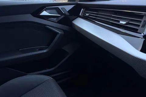  Audi A1 1.0 TFSI 30 Black Edition Sportback Euro 6 (s/s) 5dr Thumbnail #56