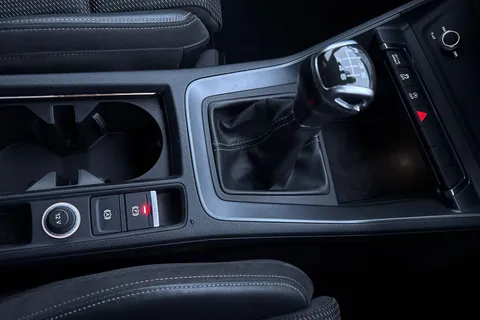 22 of 43 for Audi Q3 S line 35 TFSI 150 PS 6-speed