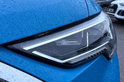 25 of 43 for Audi Q3 S line 35 TFSI 150 PS 6-speed