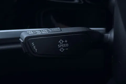 32 of 43 for Audi Q3 S line 35 TFSI 150 PS 6-speed