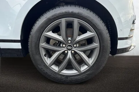 KT73JBU Land Rover Range Rover Velar 2.0 D200 Dynamic SE 5dr Thumbnail #9
