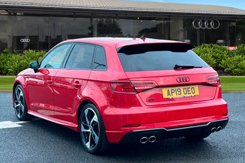 AP19OEO Audi S3 S3 TFSI 300 Quattro Black Edition 5dr S Tronic Thumbnail #2