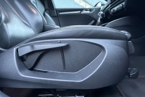 AP19OEO Audi S3 S3 TFSI 300 Quattro Black Edition 5dr S Tronic Thumbnail #45