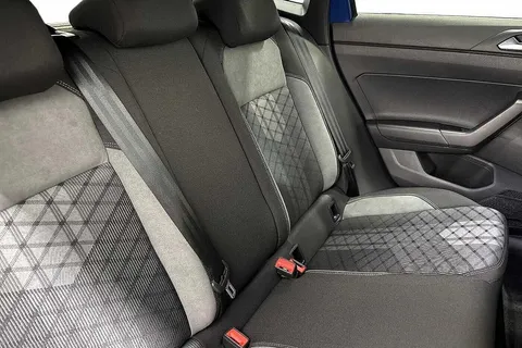 KM74JDK Volkswagen Polo 1.0 TSI 115 Black Edition 5dr DSG Thumbnail #9