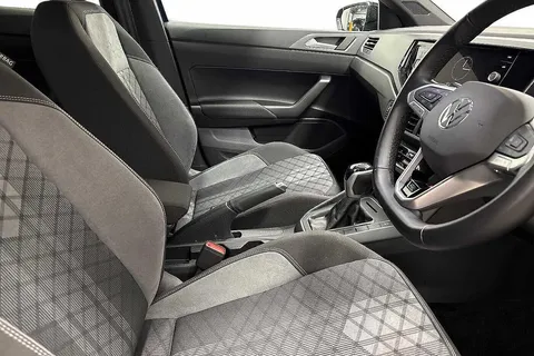 KM74JDK Volkswagen Polo 1.0 TSI 115 Black Edition 5dr DSG Thumbnail #10