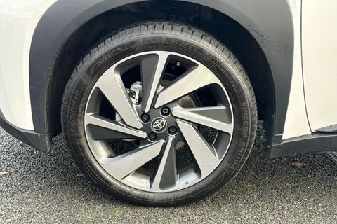 MT25KRU Toyota Aygo X 1.0 VVT-i Edge 5dr Auto Thumbnail #25