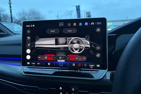  Volkswagen Golf 2.0 TSI R Black Edition DSG 4Motion Euro 6 (s/s) 5dr Thumbnail #18