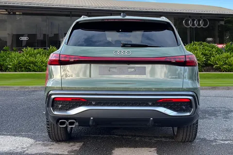  Audi Q5 2.0 TDI S line S Tronic quattro Euro 6 (s/s) 5dr Thumbnail #5