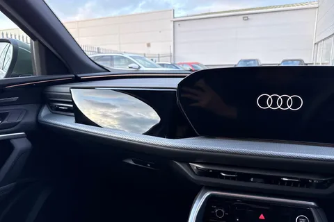  Audi Q5 2.0 TDI S line S Tronic quattro Euro 6 (s/s) 5dr Thumbnail #15